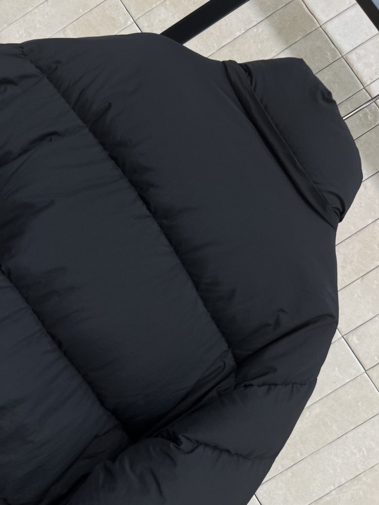 Пуховик женский фото 8