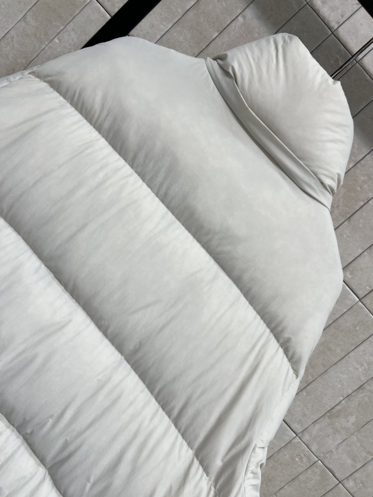 Пуховик женский фото 8