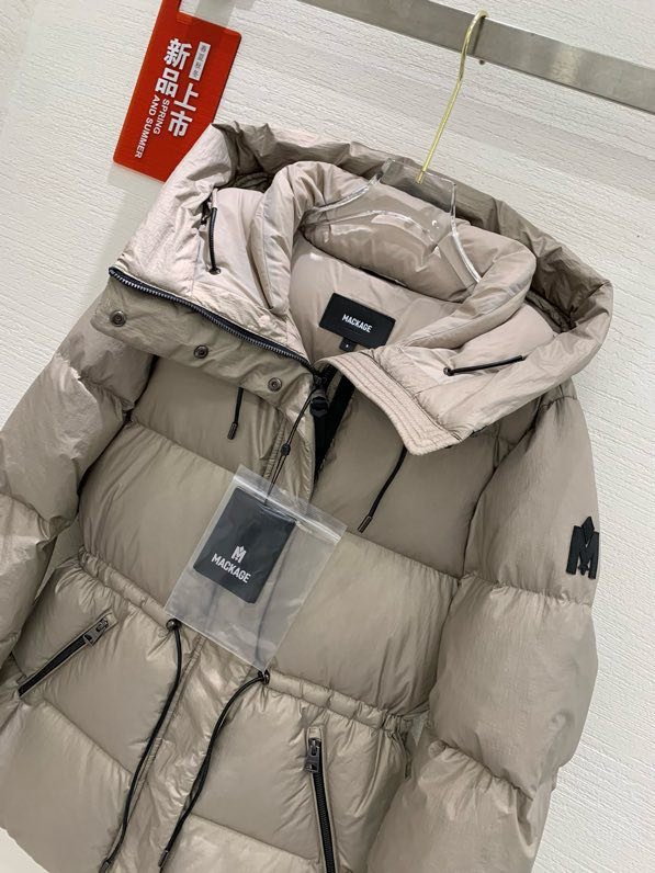 Пуховик жіночий фото 8