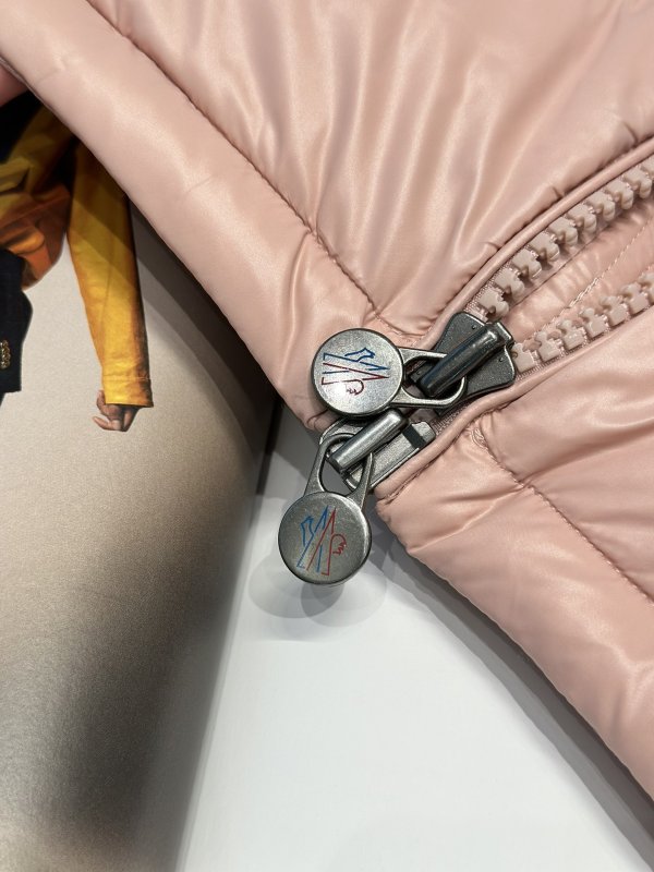 Пуховик женский фото 8