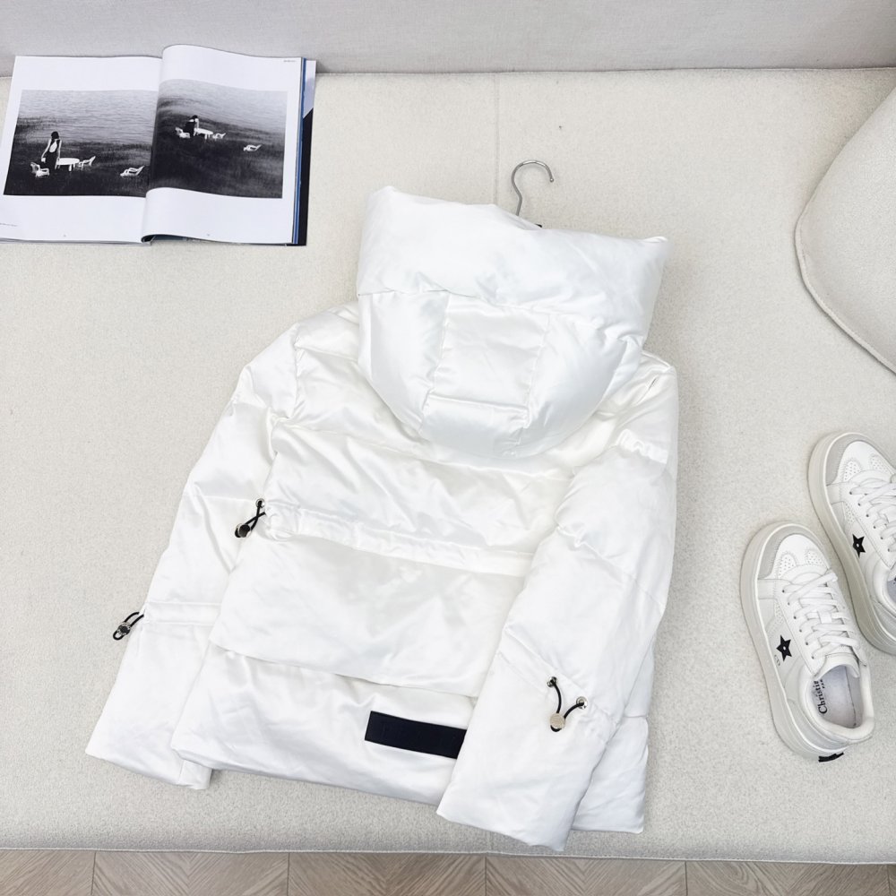 Пуховик женский фото 9