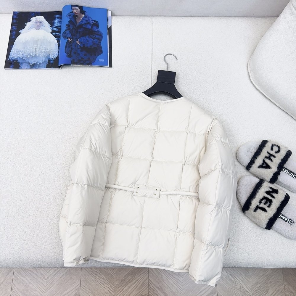 Пуховик женский фото 9