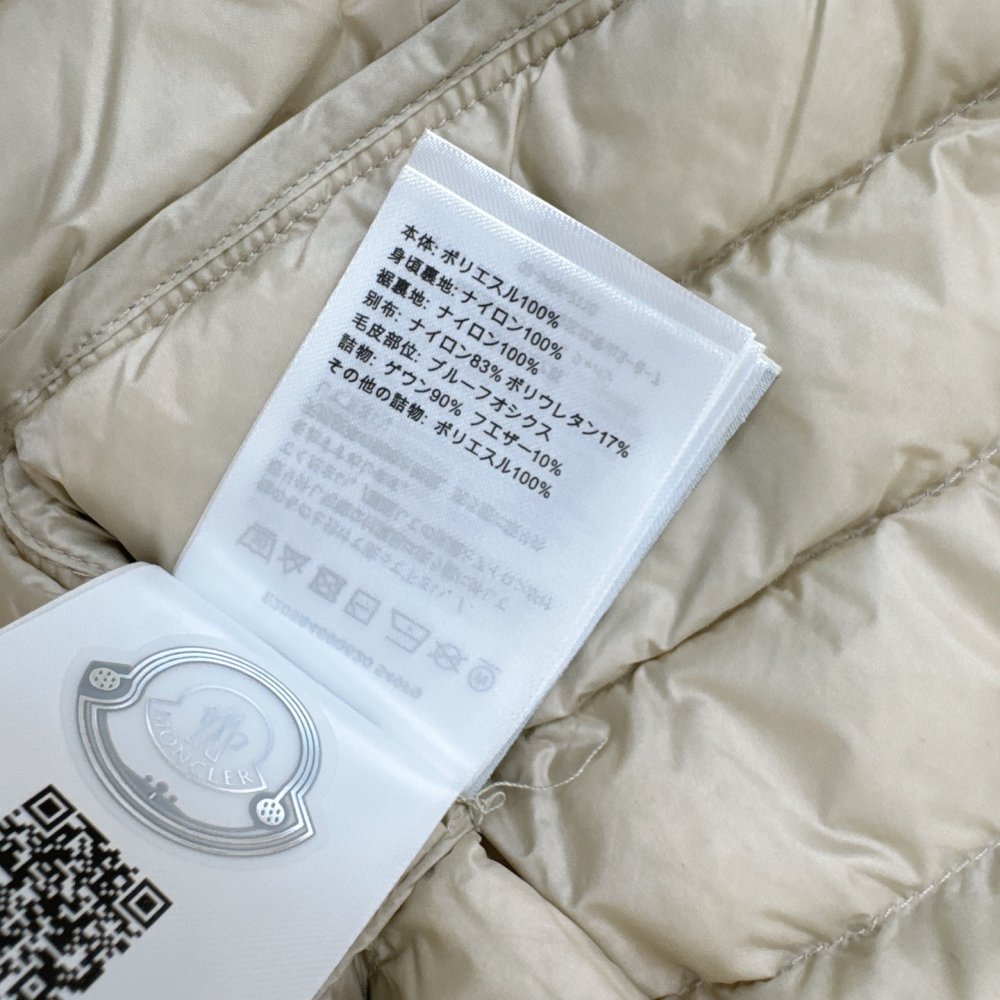 Пуховик женский фото 9