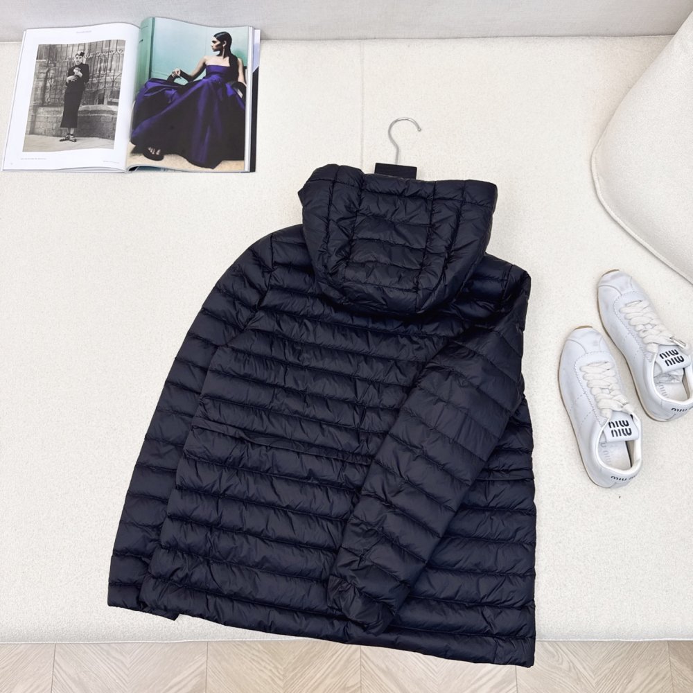 Пуховик женский фото 9