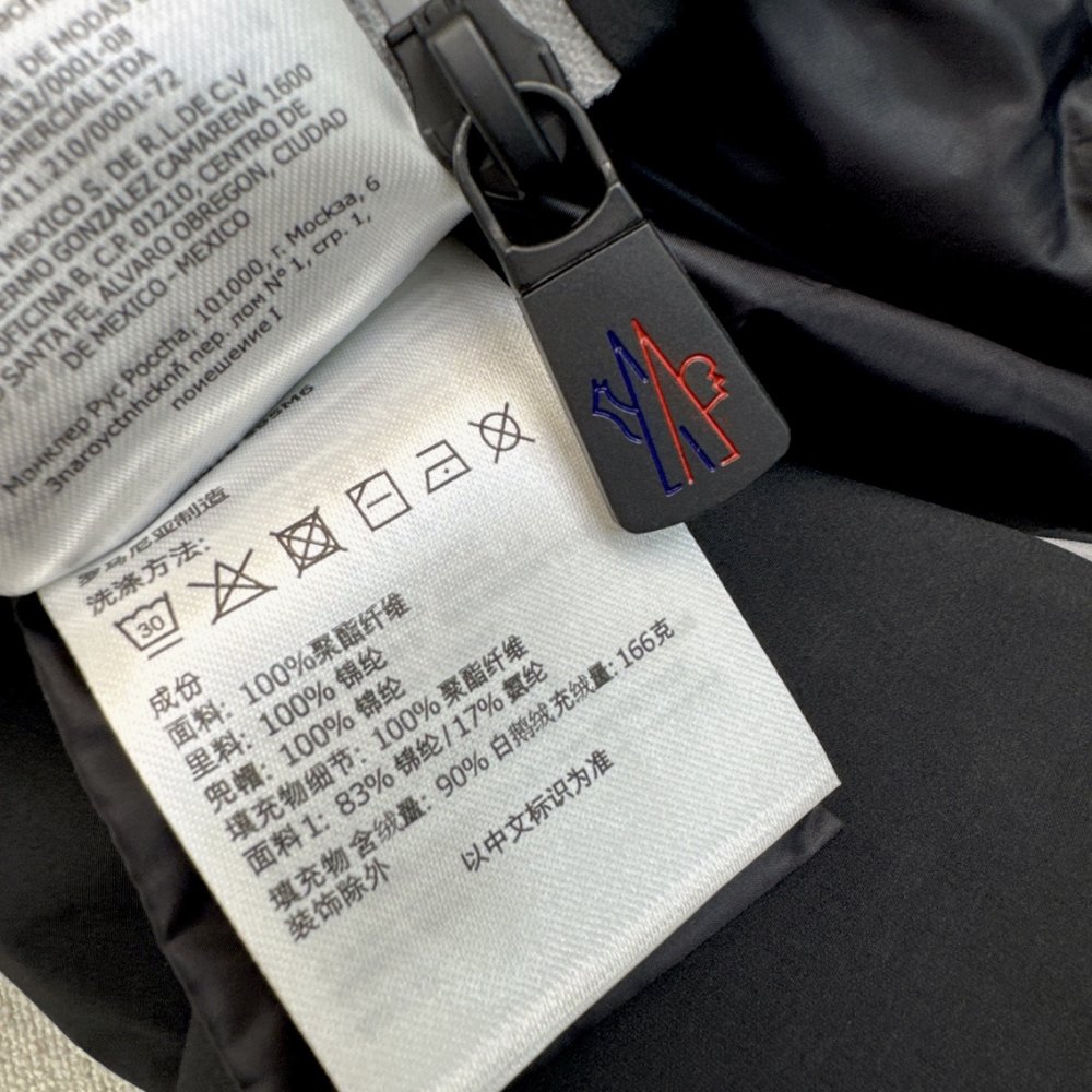 Пуховик женский фото 9