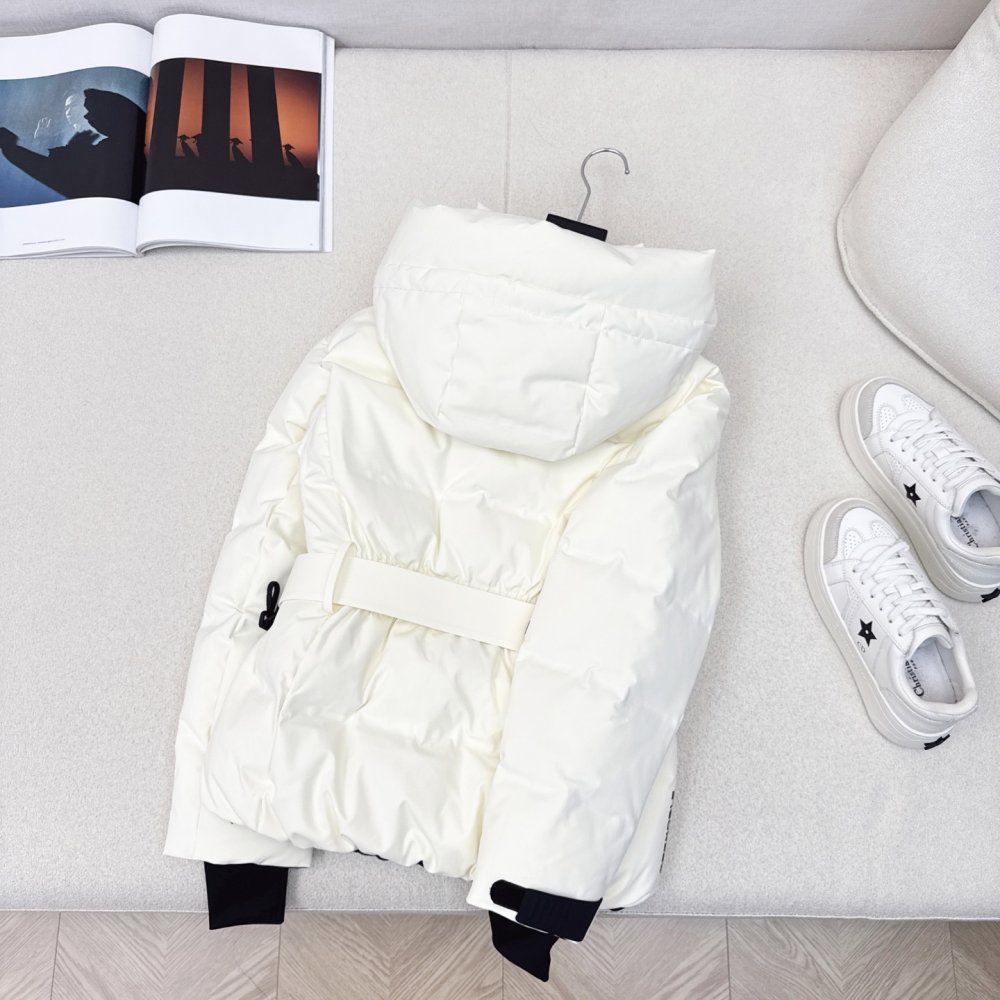 Пуховик женский фото 9