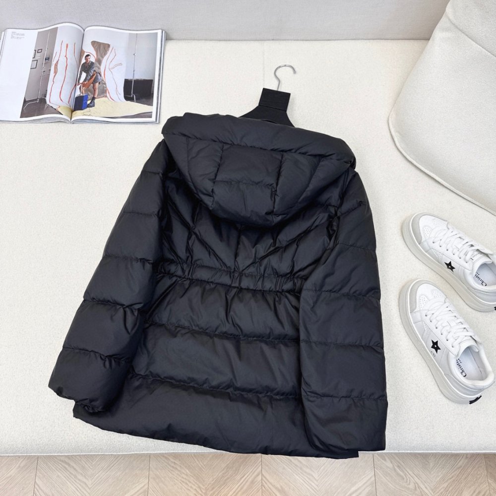 Пуховик женский фото 9