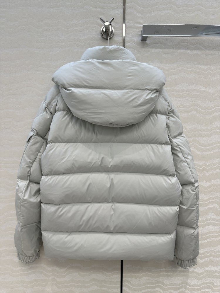 Пуховик женский фото 9