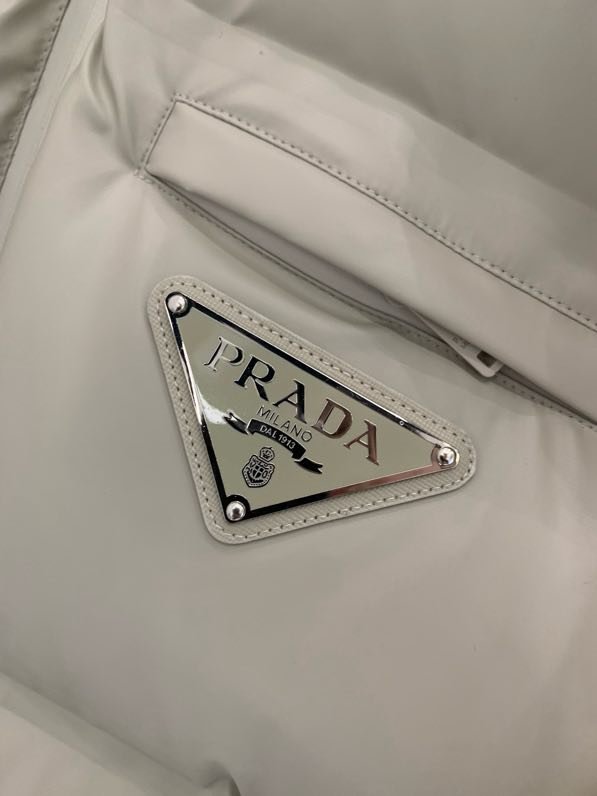 Пуховик женский фото 9