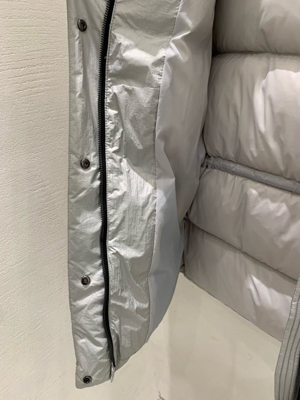 Пуховик женский фото 9