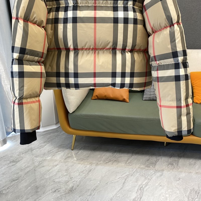 Пуховик женский фото 9