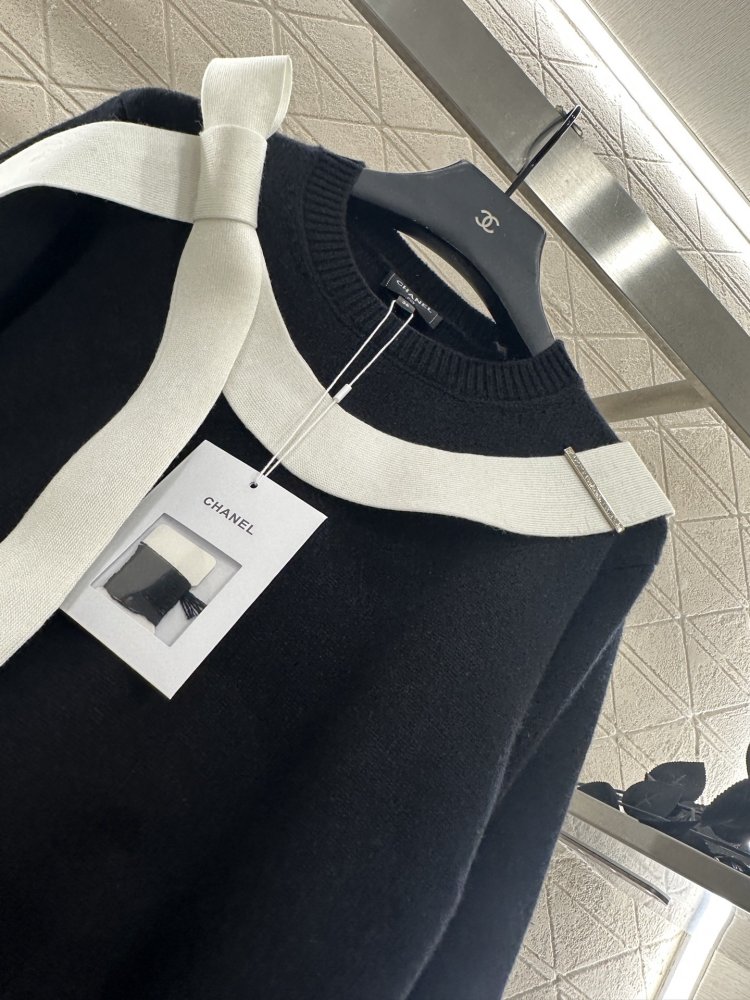 Пуловер с бантом фото 3