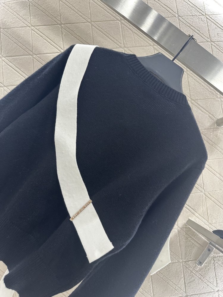 Пуловер с бантом фото 7