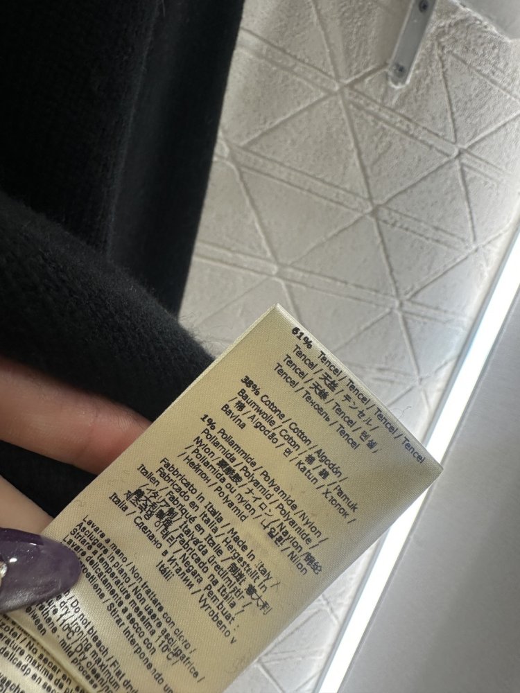 Пуловер с круглым вырезом фото 9