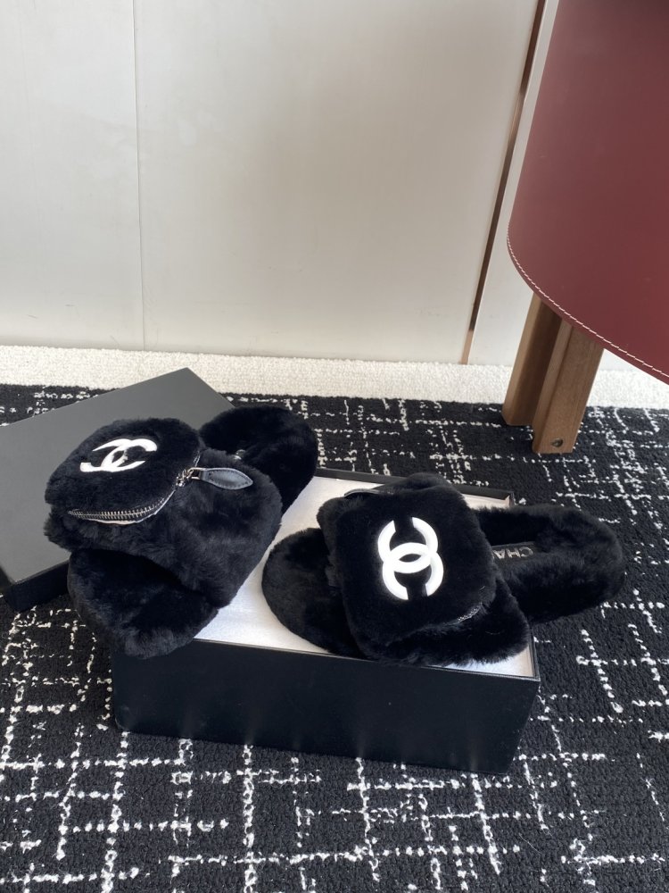 Пушистые меховые тапочки Chanel фото 3