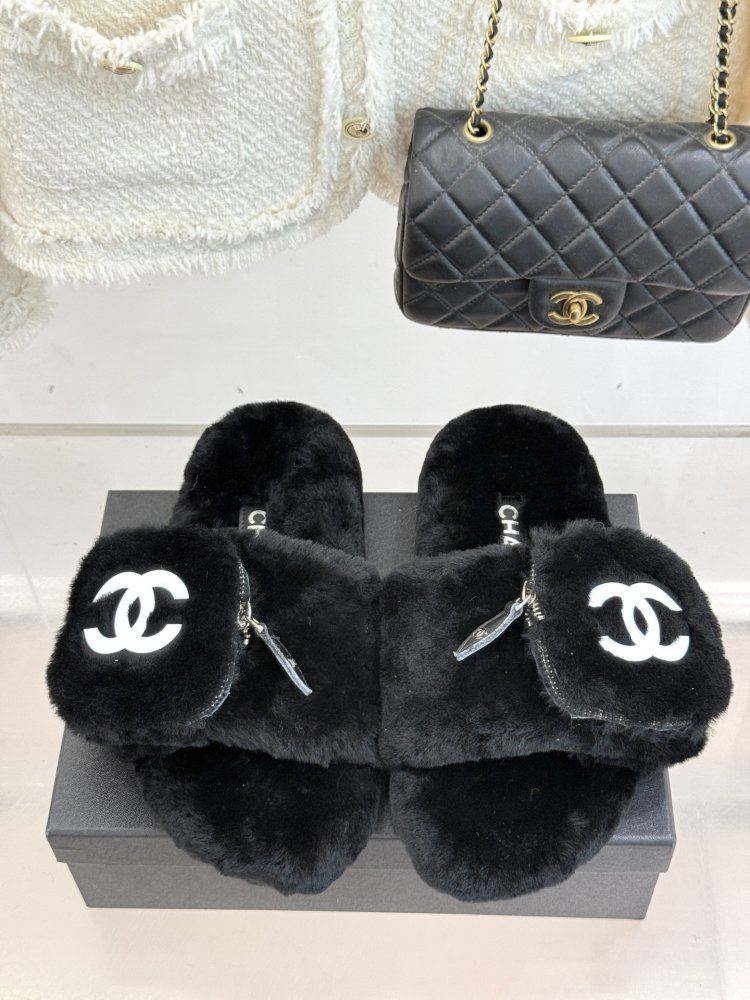 Fluffy fur slippers Chanel фото 4