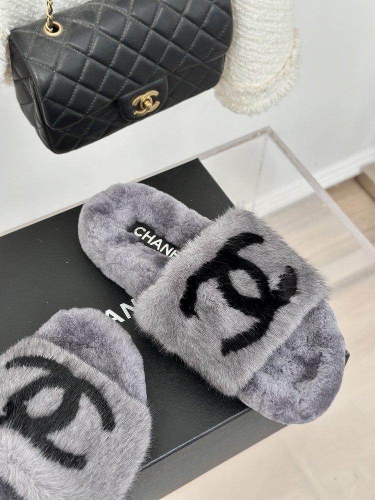 Пухнасті хутряні капці Chanel фото 5