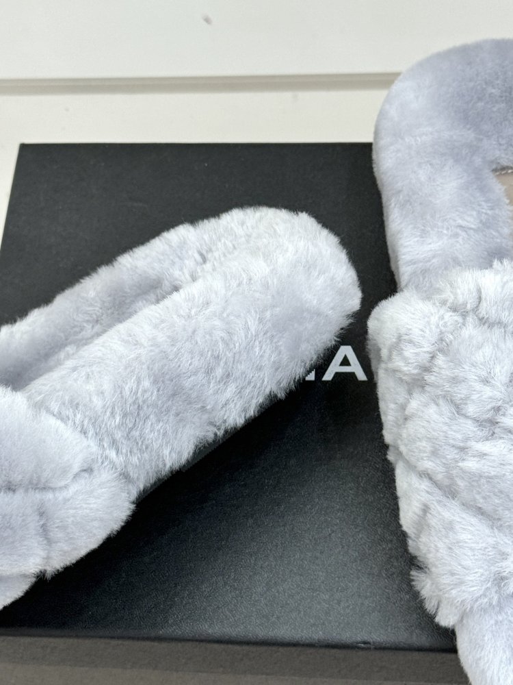 Fluffy fur slippers Chanel фото 6