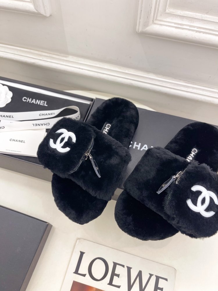 Fluffy fur slippers Chanel фото 8