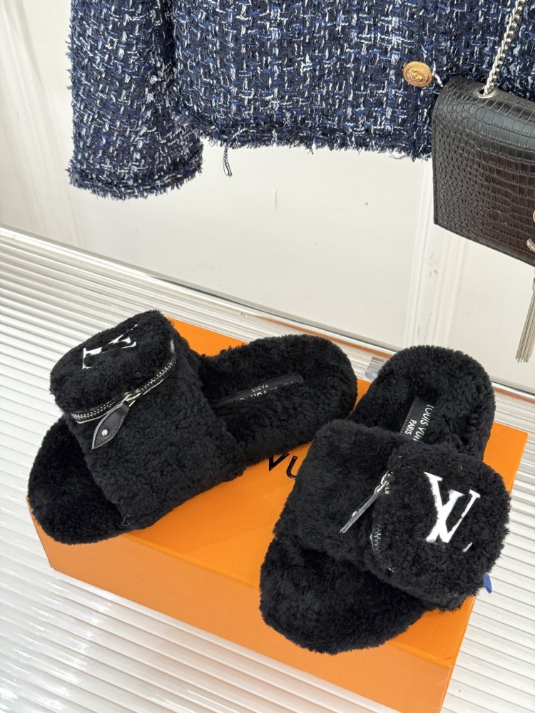 Fluffy fur slippers фото 2