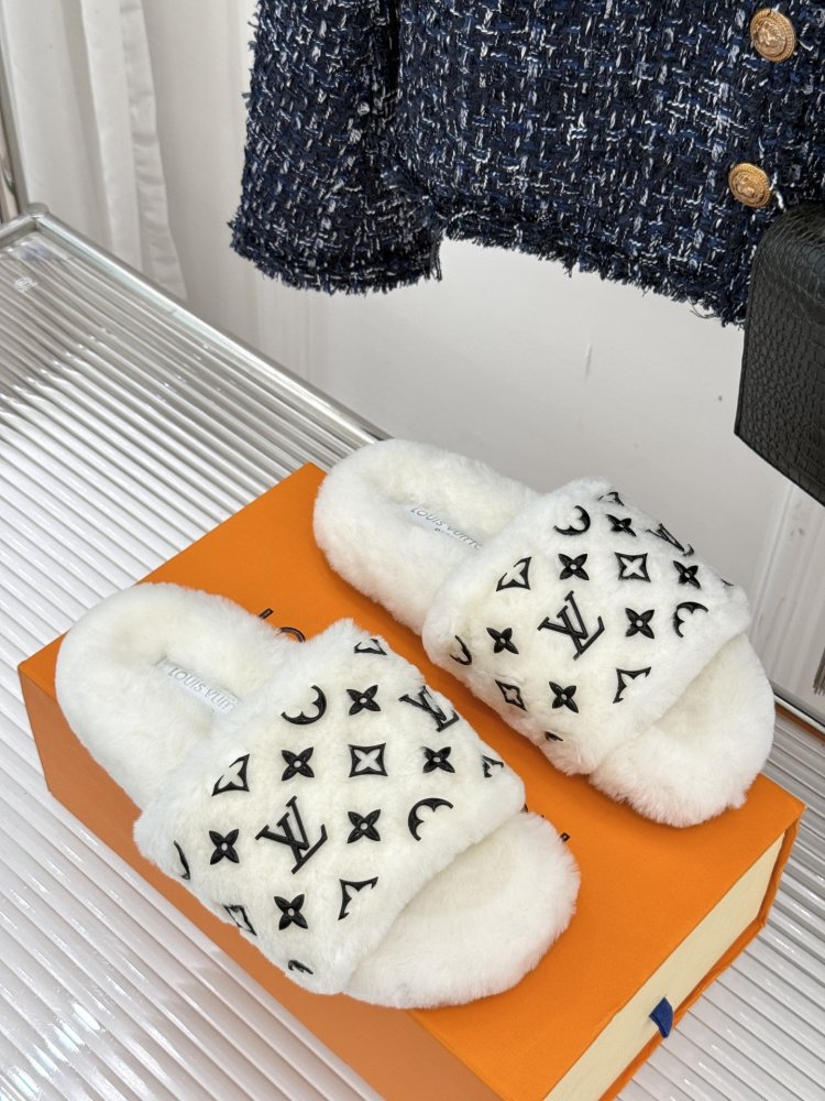 Пухнасті хутряні капці фото 3