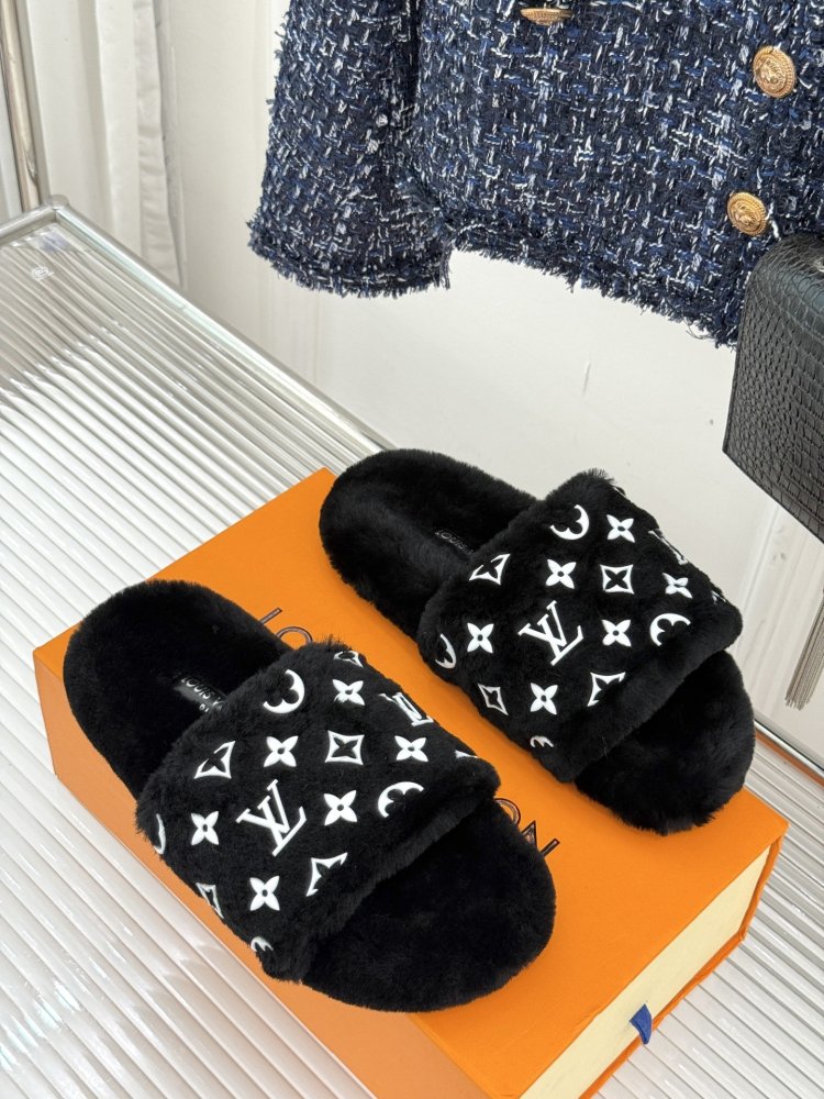 Fluffy fur slippers фото 3