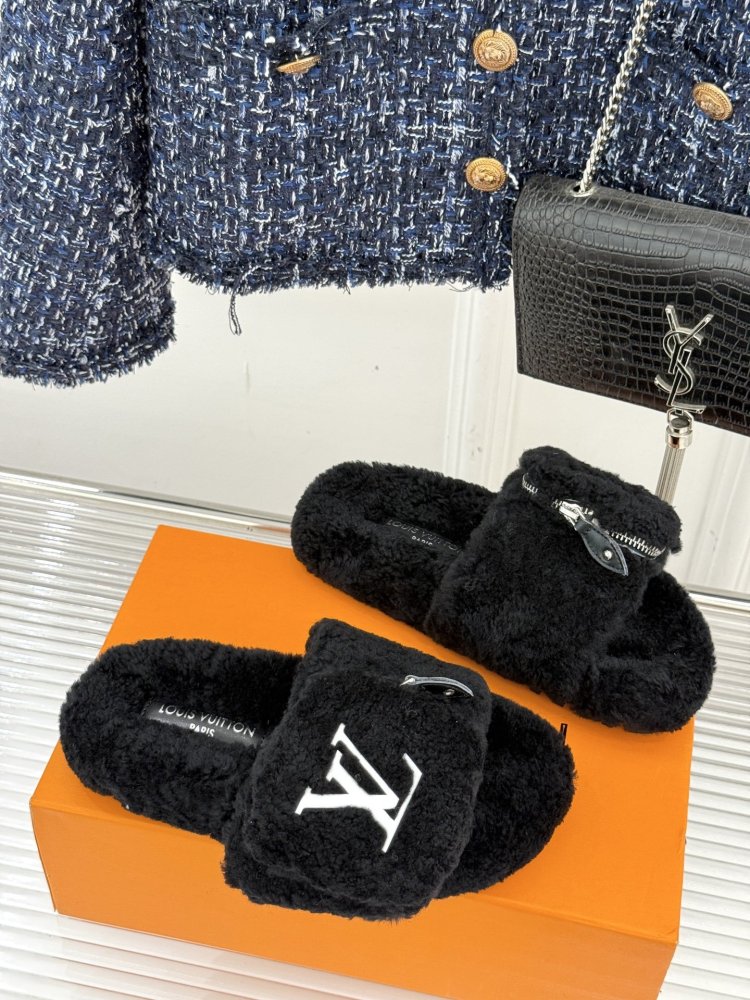 Fluffy fur slippers фото 3