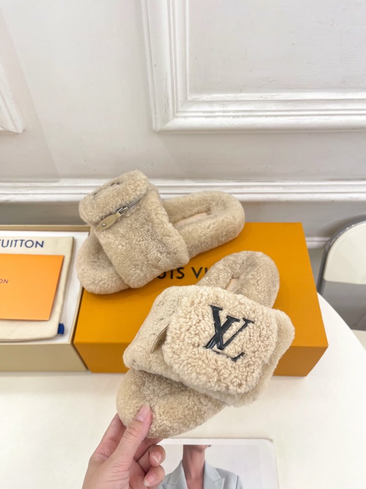 Fluffy fur slippers фото 3