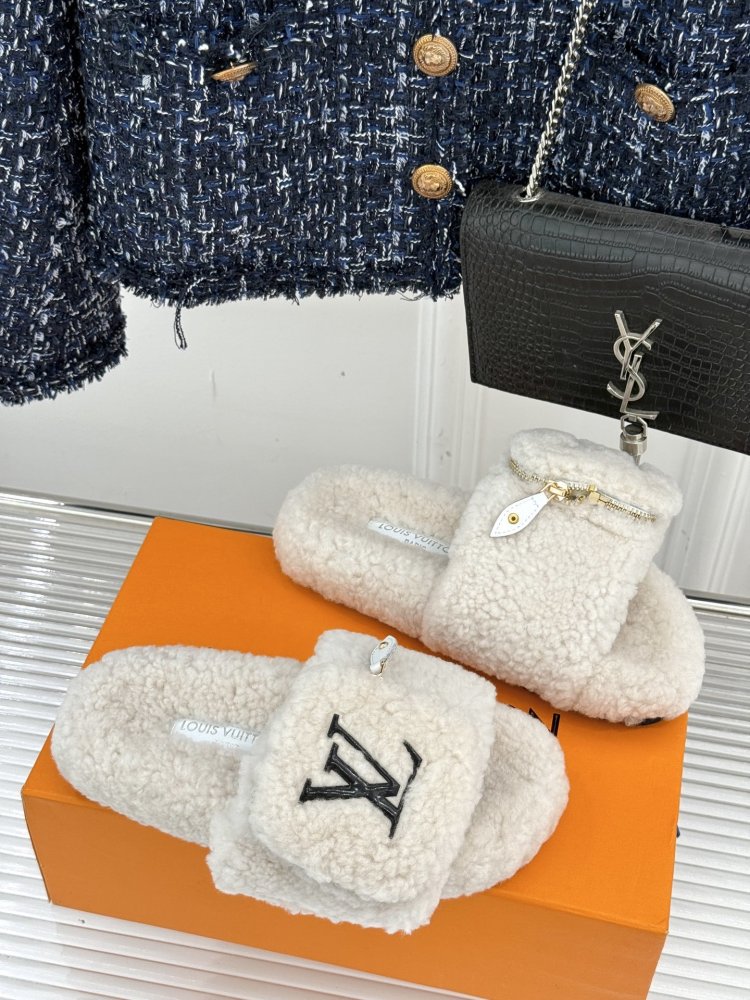 Fluffy fur slippers фото 3