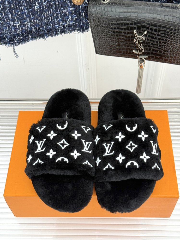 Fluffy fur slippers фото 4