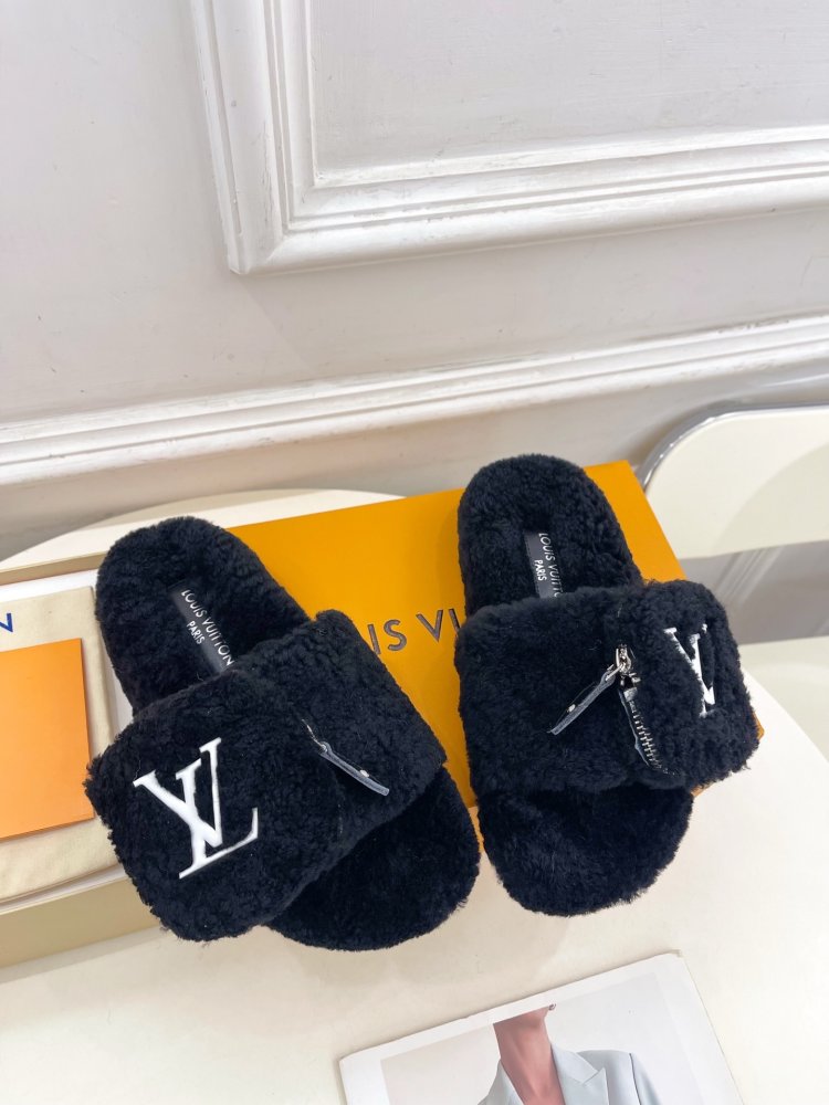 Fluffy fur slippers фото 4