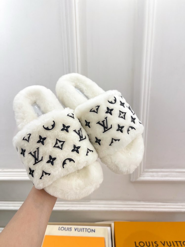 Fluffy fur slippers фото 4