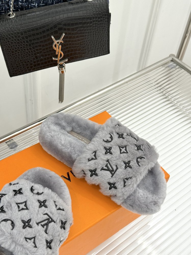 Fluffy fur slippers фото 5