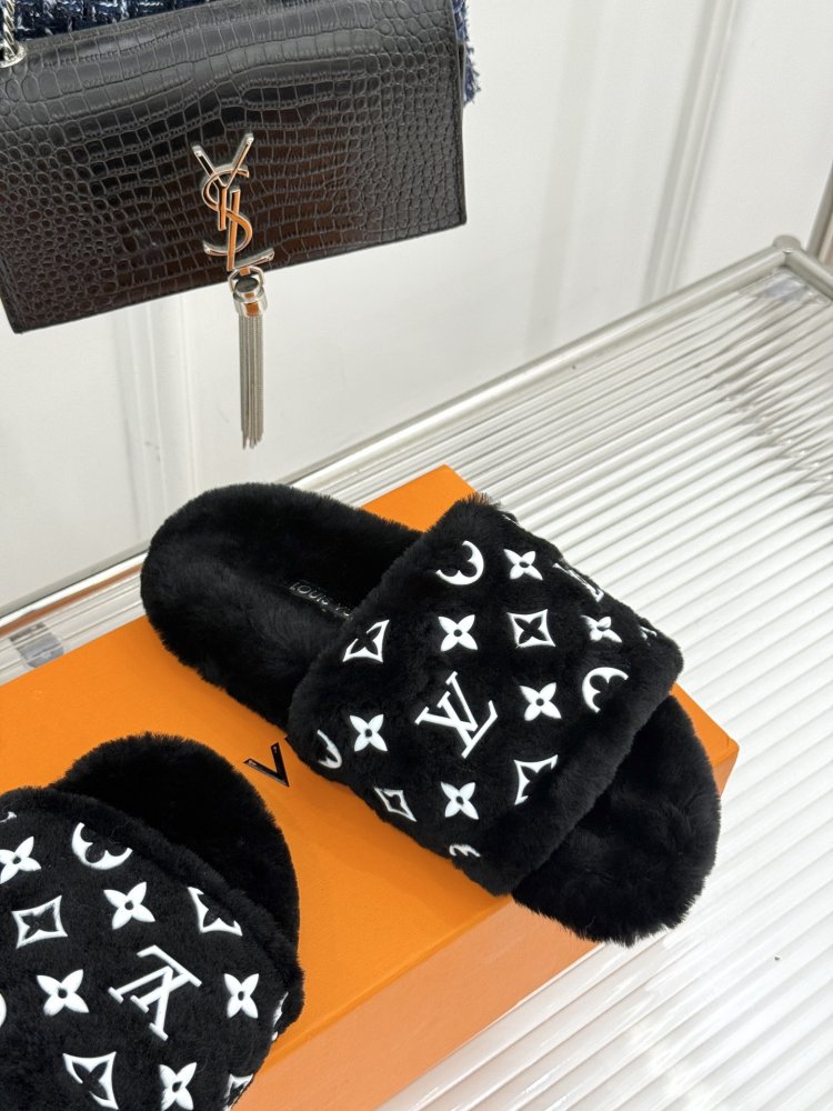 Fluffy fur slippers фото 5