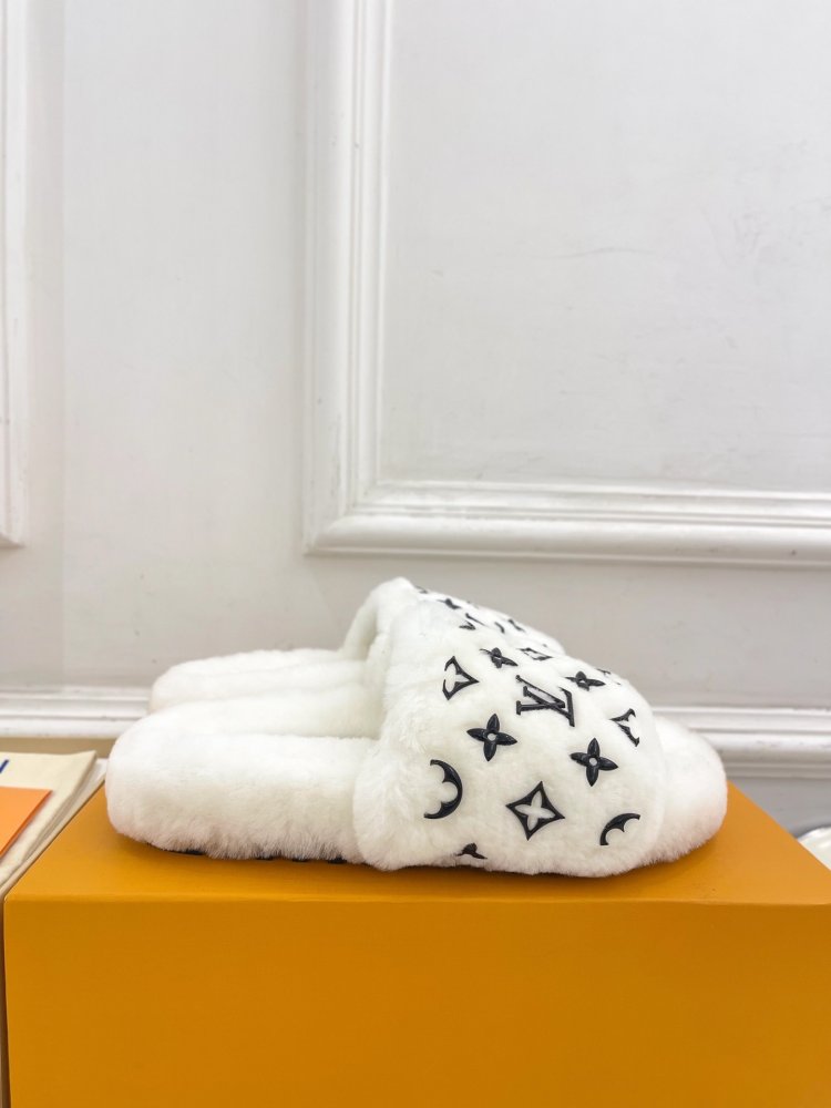 Fluffy fur slippers фото 5