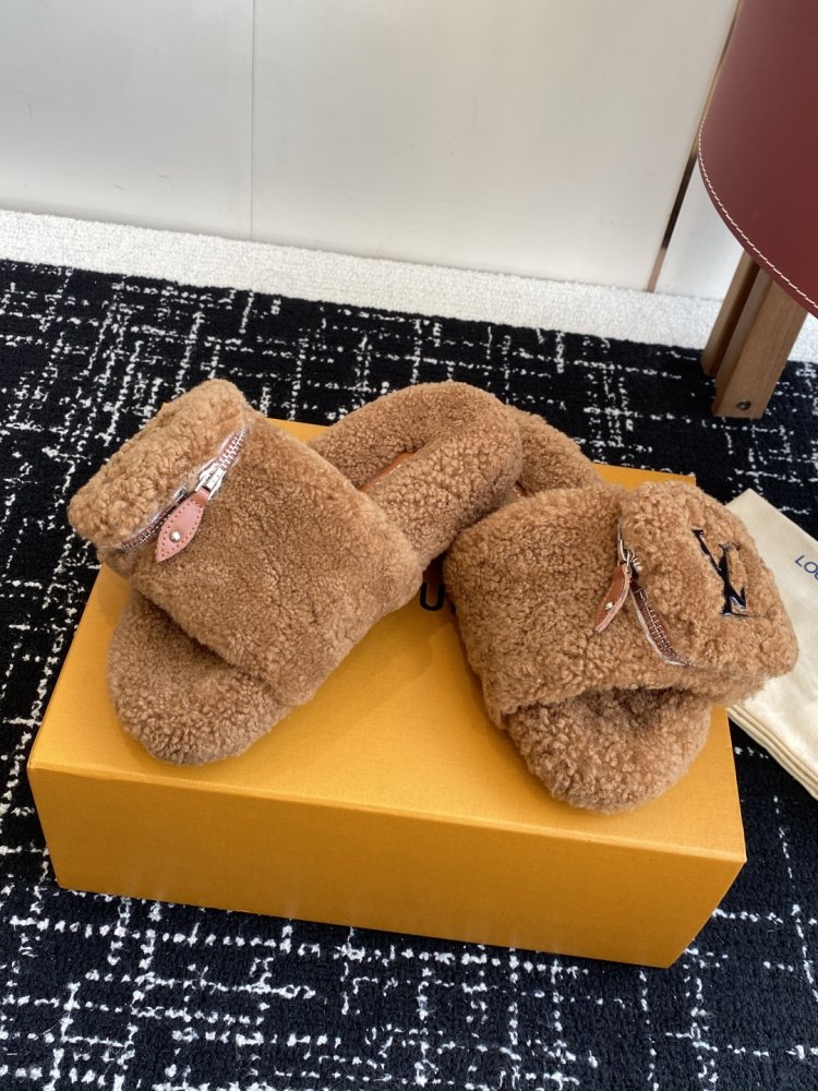 Fluffy fur slippers фото 6