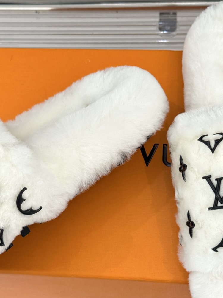 Пухнасті хутряні капці фото 6