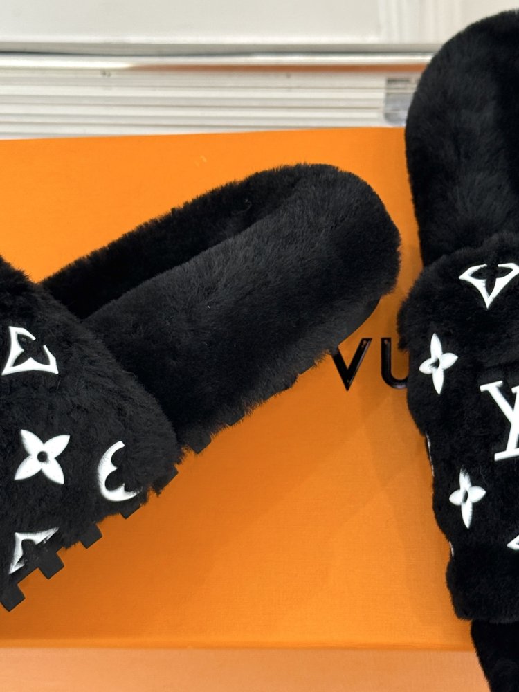 Fluffy fur slippers фото 6