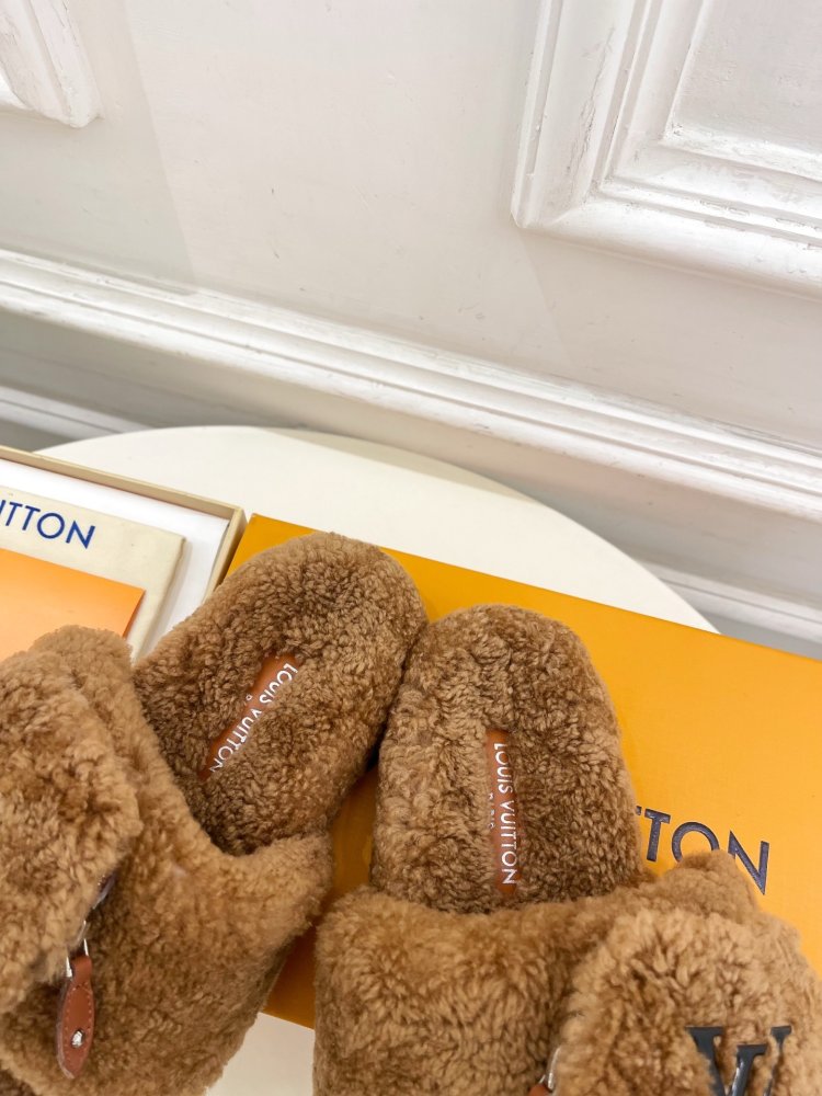 Пушистые меховые тапочки фото 6