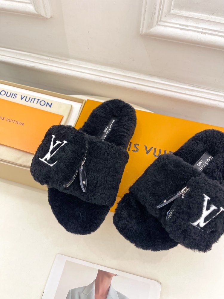 Fluffy fur slippers фото 6