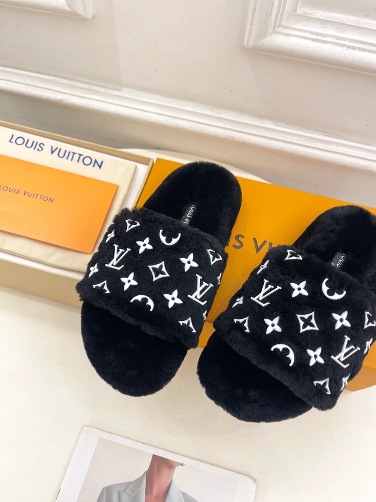 Fluffy fur slippers фото 6