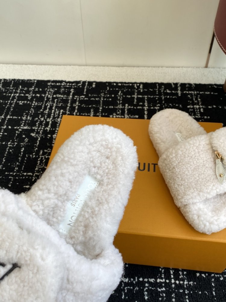 Fluffy fur slippers фото 8