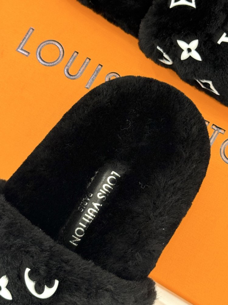 Fluffy fur slippers фото 8