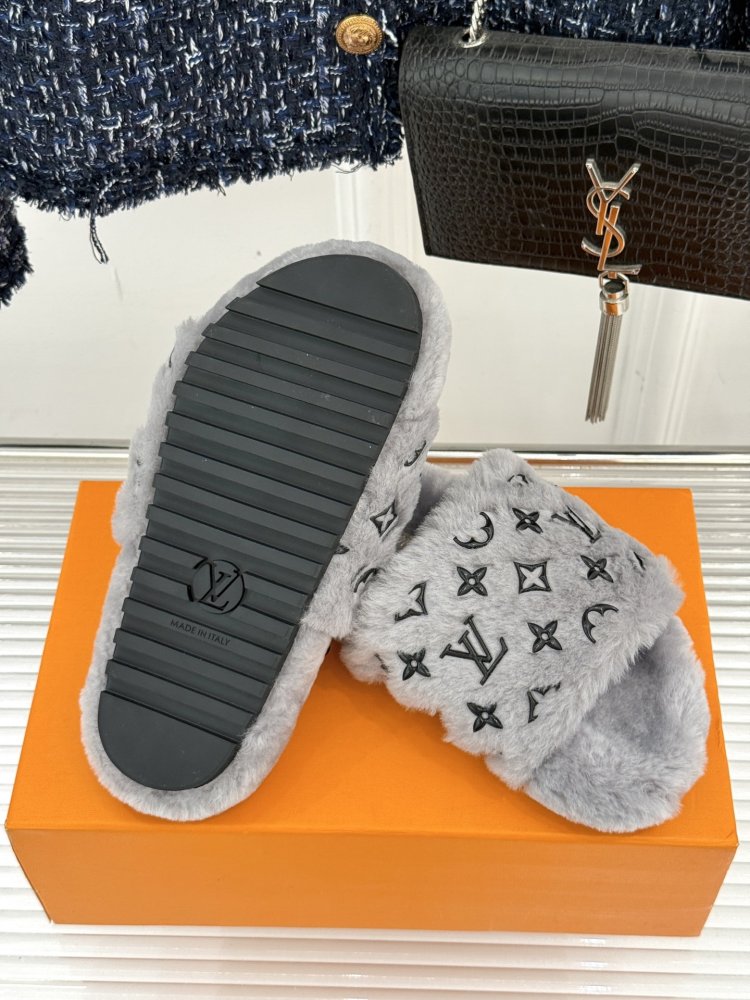 Fluffy fur slippers фото 9