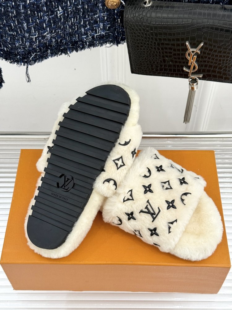 Пухнасті хутряні капці фото 9