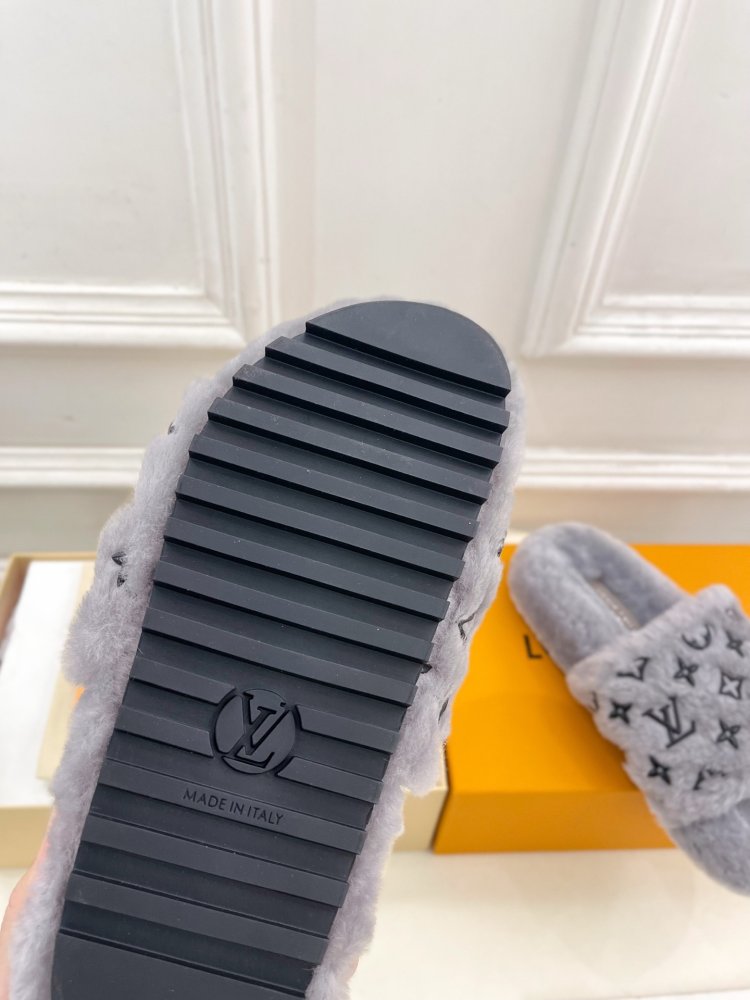 Пушистые меховые тапочки фото 9