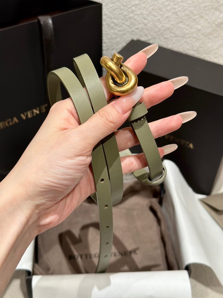 Ремень Bottega Veneta Knot женский кожаный 1.5 см