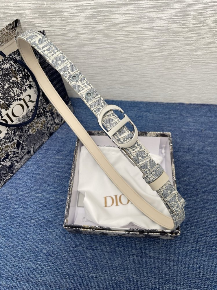 Ремінь жіночий шкіряний Montaigne Reversible 3 см