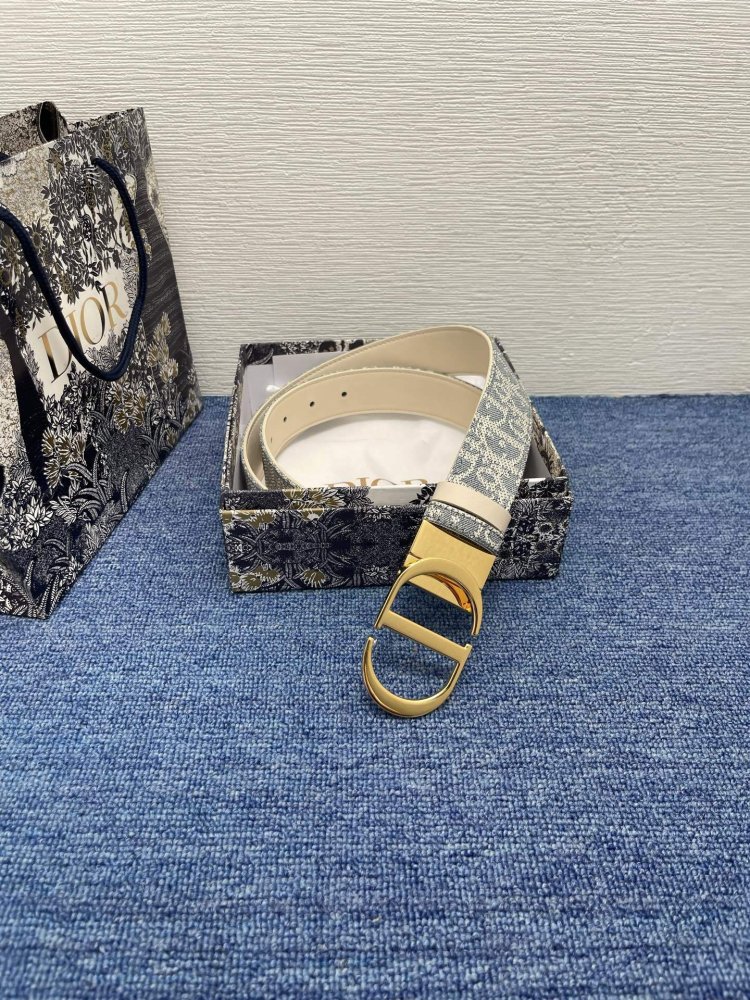 Belt female leather Montaigne Reversible 3 cm фото 4