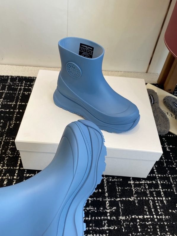 Резиновые ботинки женские фото 2